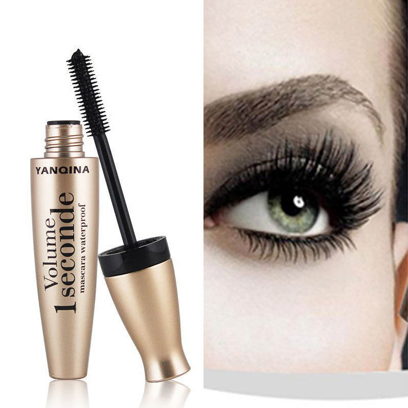 Gold Tube Mascara – Volumizing, Smudge-Proof & Long-Lasting