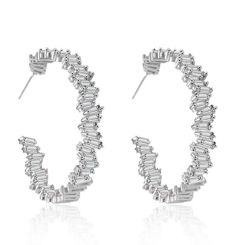 Multicolor glass diamond C-shaped earrings