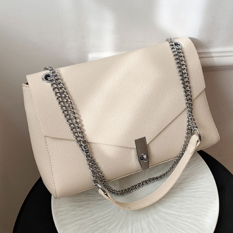 Chain Fashion Shoulder Bag Popular Bag Female Large Capacity Crossbody