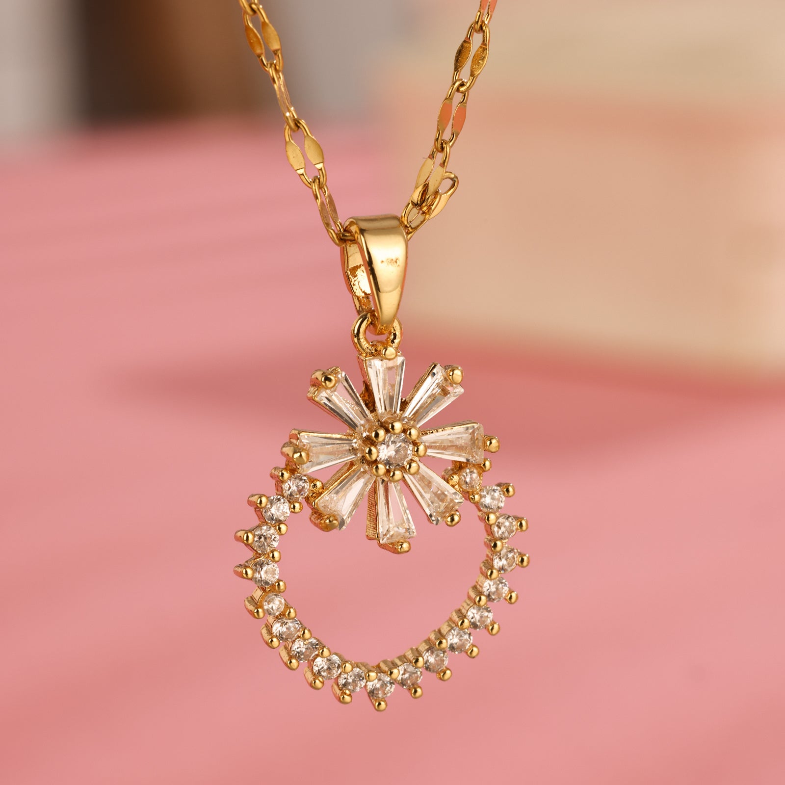 Gold Necklace, Zircon Flower Pendant, Internet Red Instagram Geometric Small Flower Temperament Necklace