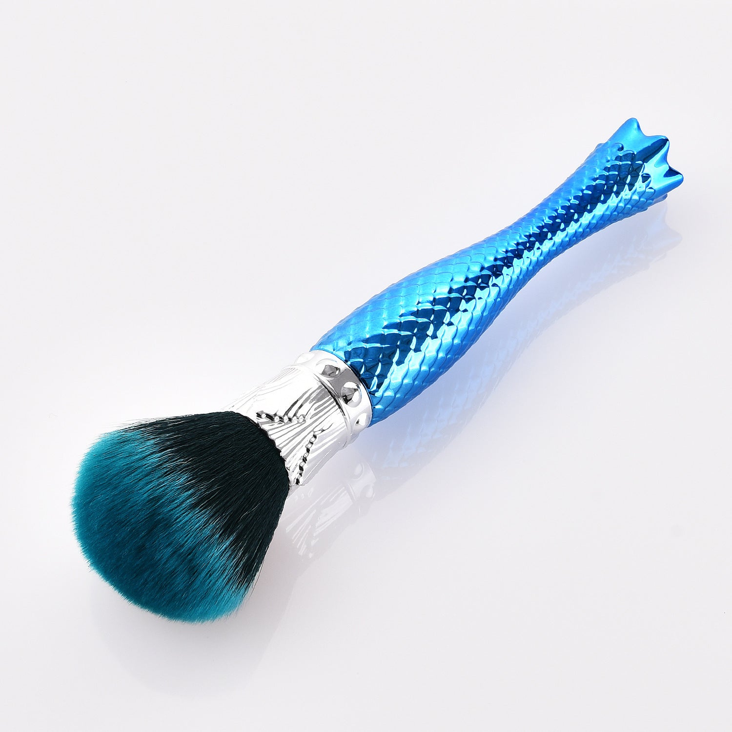 Single makeup brush makeup tool blue