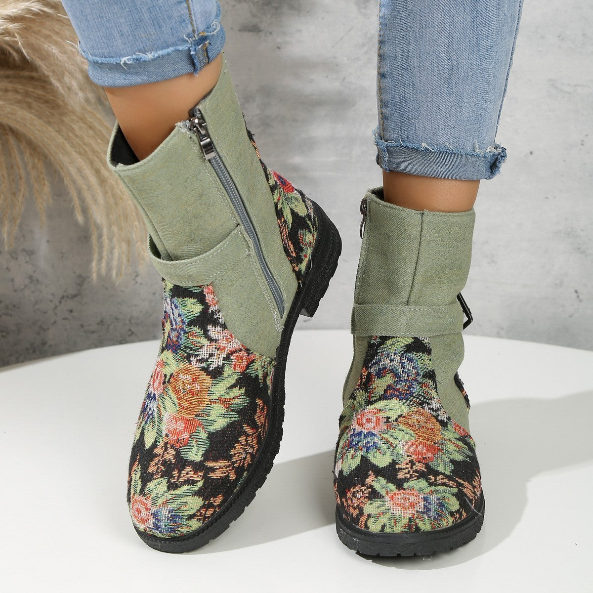 Flowers Print Ankle Boots Women Retro Belt Buckle Chunky Heels Cowboy Boots With Side Zipper Autumn And Winter Round Toe Shoes