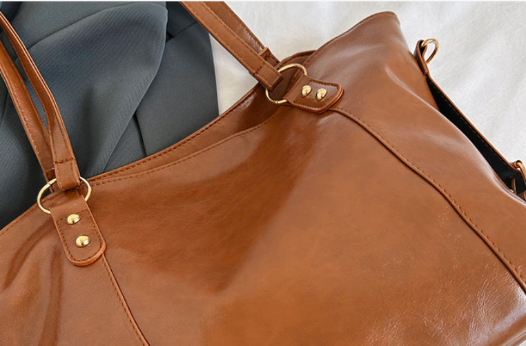 Women's Retro Fashion Large Capacity Shoulder Bag