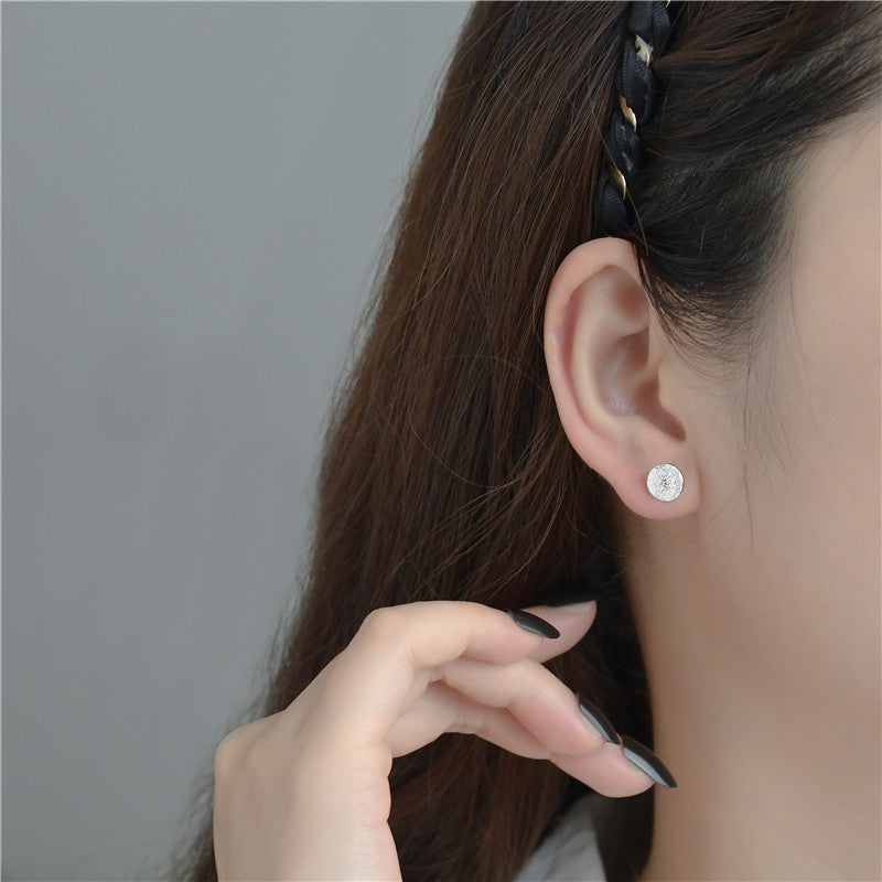 Women's Temperament Fashion Concave Round Stud Earrings