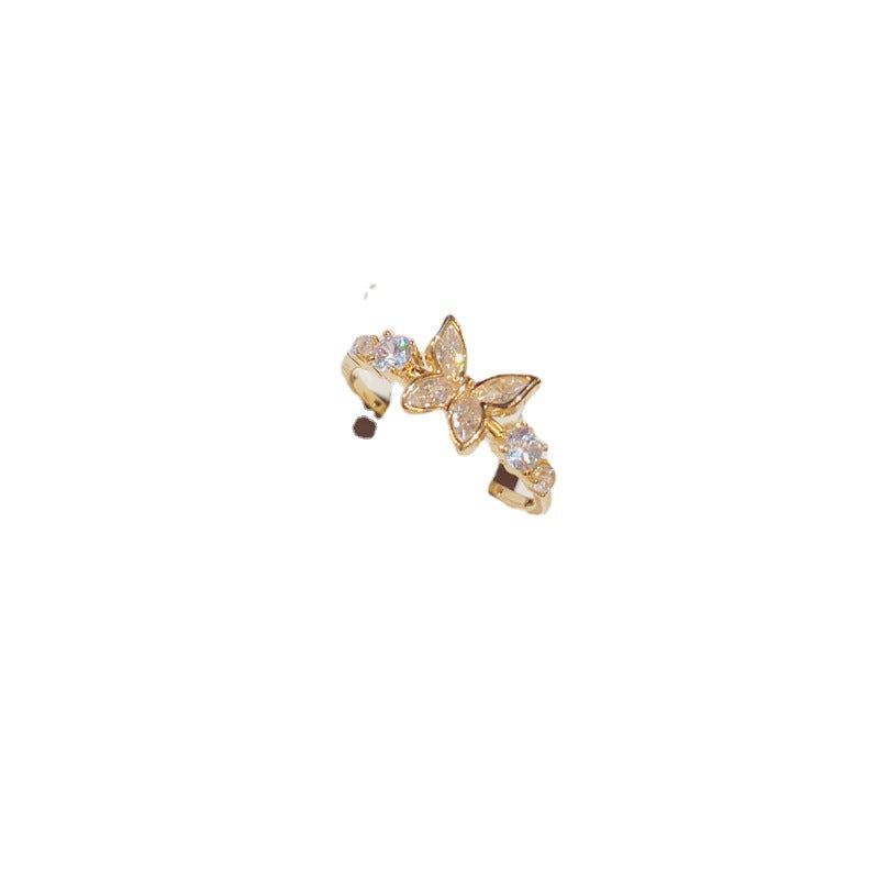 Sweet And Diamond Mounted Butterfly Niche Design Ring