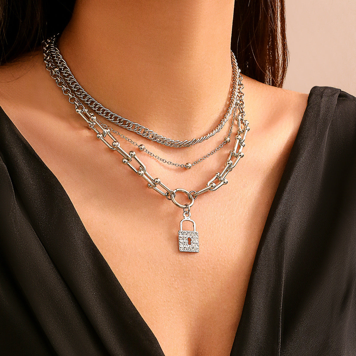 Fashion U-shaped Buckle Chain Diamond Lock-shaped Necklace For Women