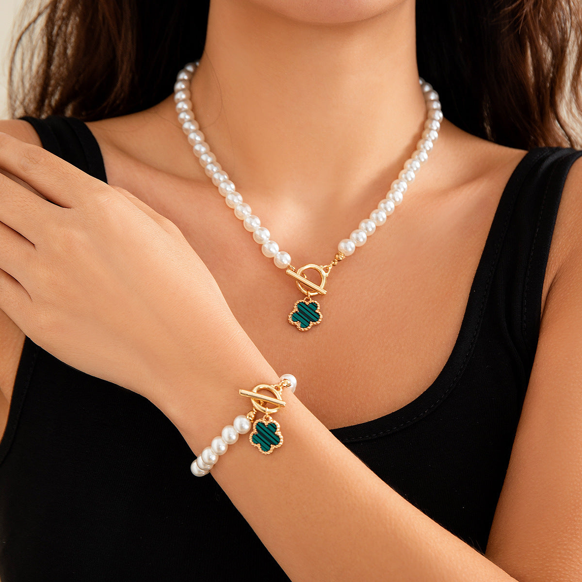 Five-petal Flower Pearl Necklace Special-interest Design