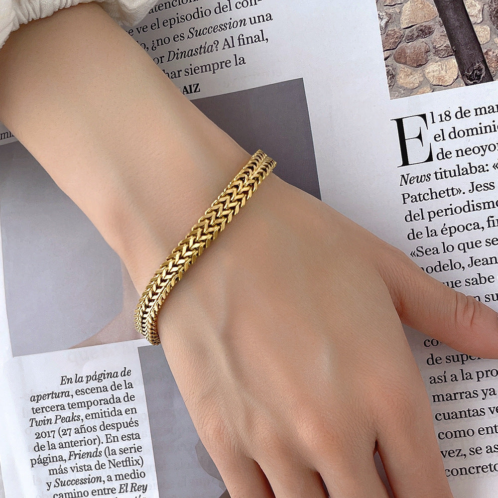 18K Gold Thick Hemp Flowers High-grade Exquisite And Versatile Personality Chain Titanium Steel Bracelet For Women