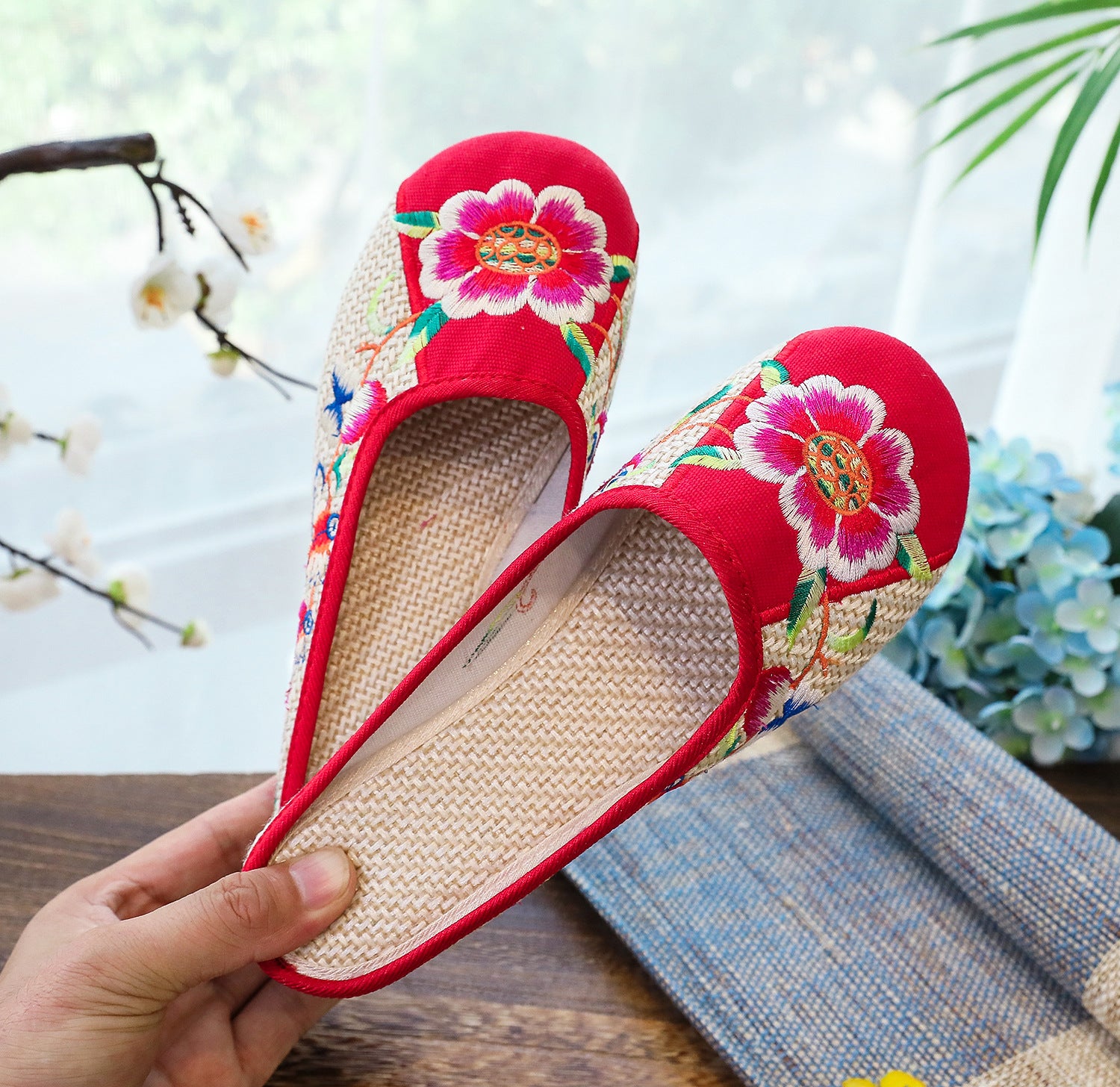 Women's Cloth Shoes Toe Cap Slippers Casual Summer