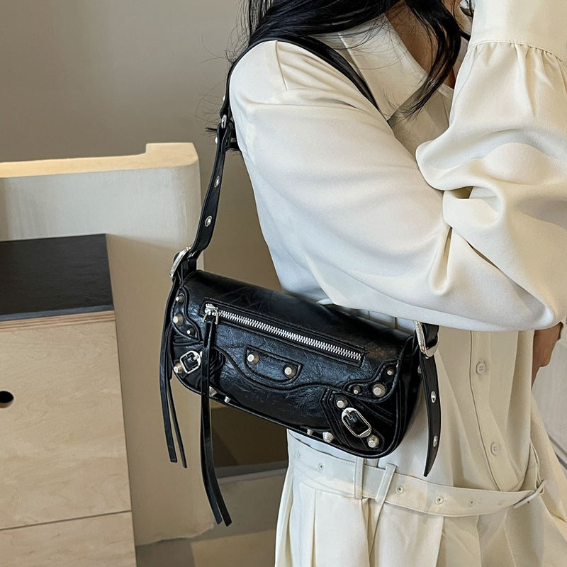 Fashionable Women's Simple Rivet Bag Shoulder Bag
