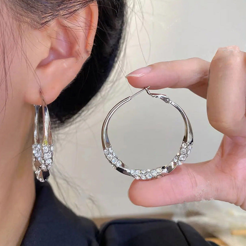 Fashion Circle Zircon Earrings Special-interest Design