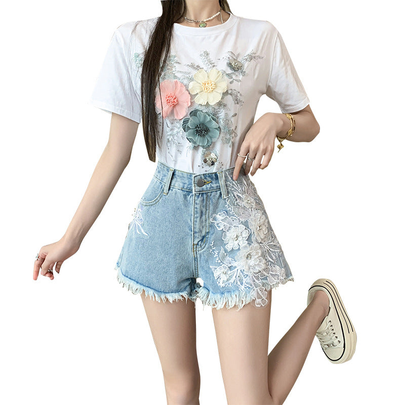 Exquisite Embroidered Flowers Denim Shorts For Women