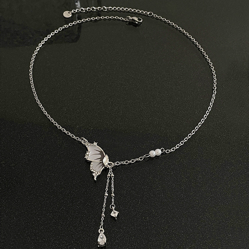 Gray Butterfly Tassel Stitching Pearl Necklace