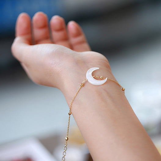 Freesia Yugu Lan Same Style Hand-woven Dish Shell Necklace Moon Pendant Retro Pendant Necklace Small Gift