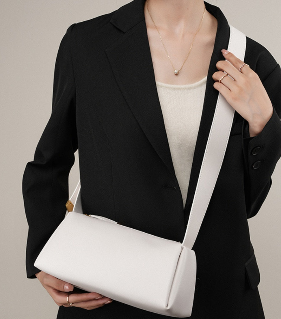 Women's High-grade Cowhide Baguette Underarm Bag