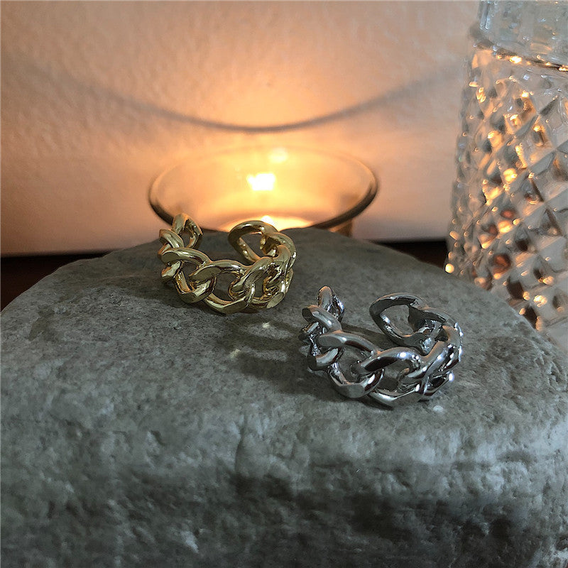 Fashion ring chain with unique design