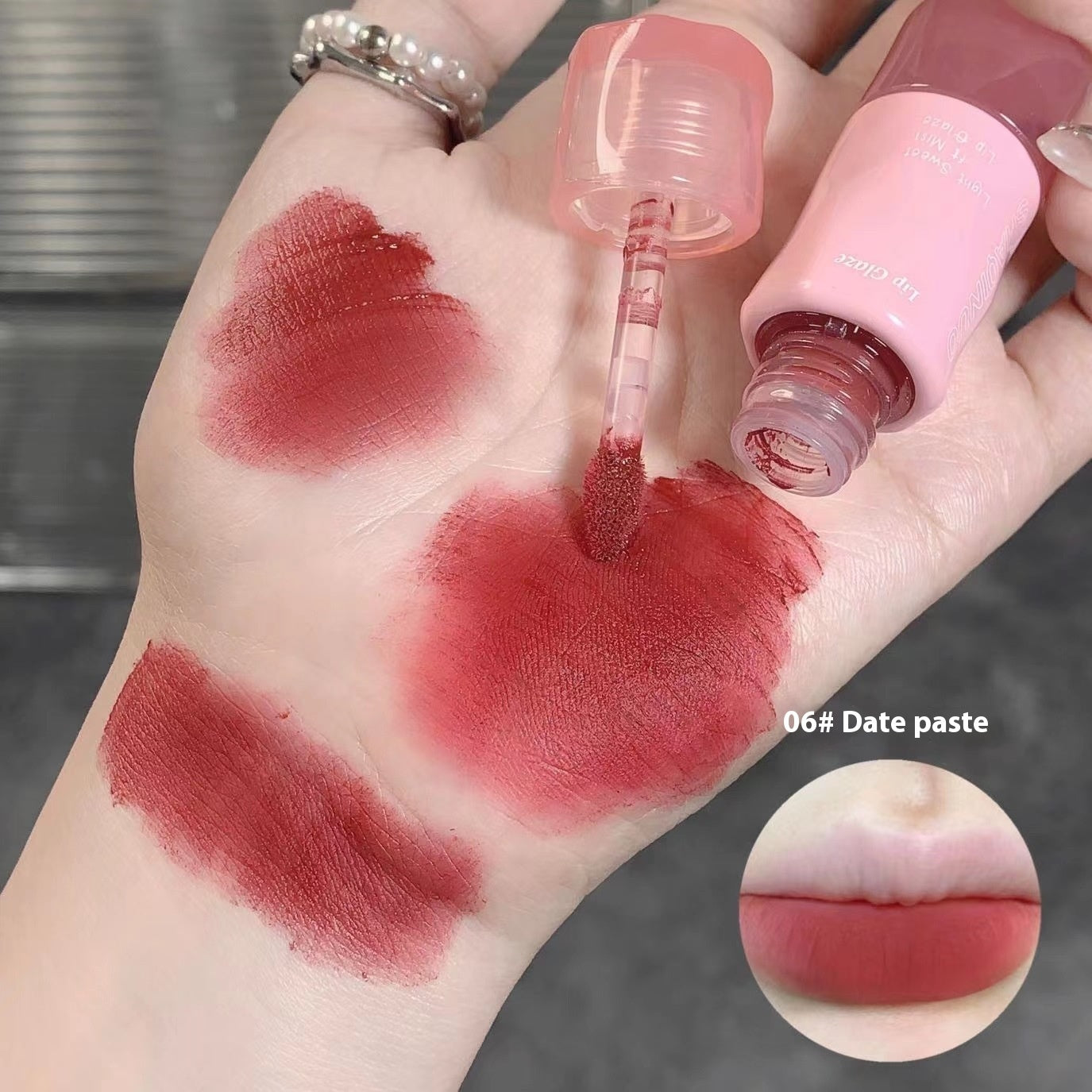 Light Sweet Soft Lacquer Makeup Color Rendering Matte Finish No Stain On Cup Velvet Lip Mud